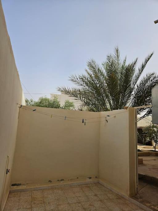 Hadhri Dom wakacyjny Tauzar